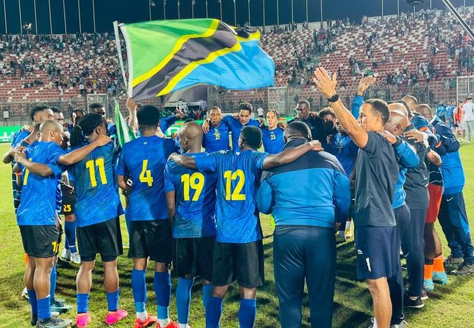 Les Taifa stars lors d'un entraînement intensif