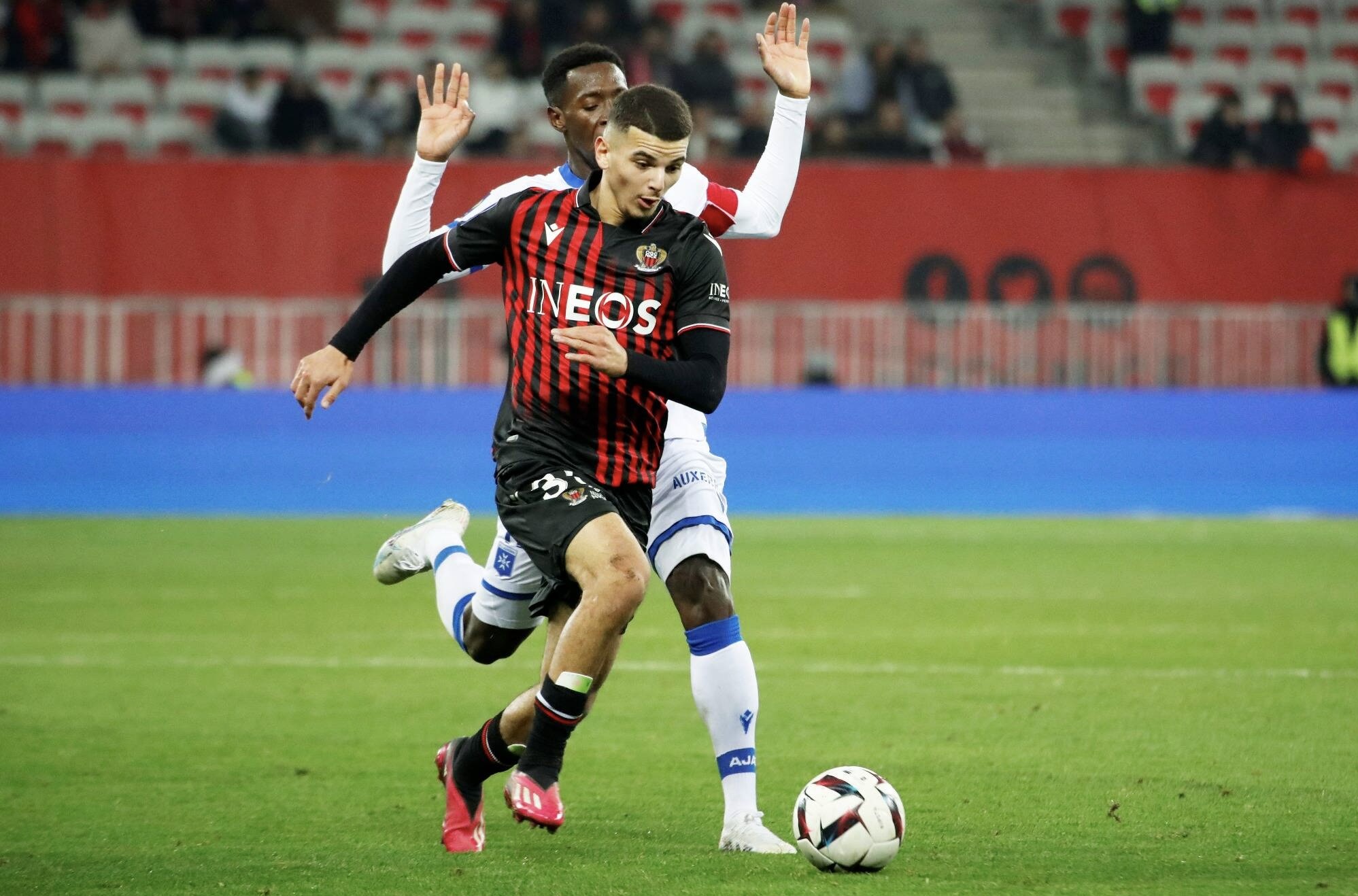 Badredine Bouanani en action lors d'un match de Ligue 1