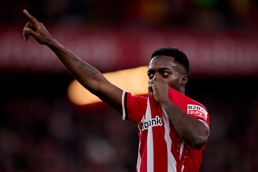 Iñaki Williams célèbrant son but contre le Barça