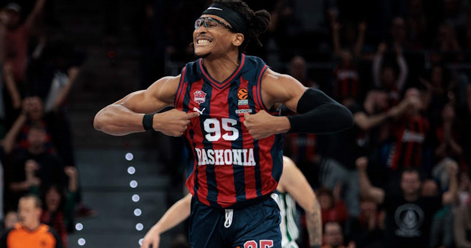 Chima Moneke, pivot nigérian de Baskonia, leader du classement des rebonds