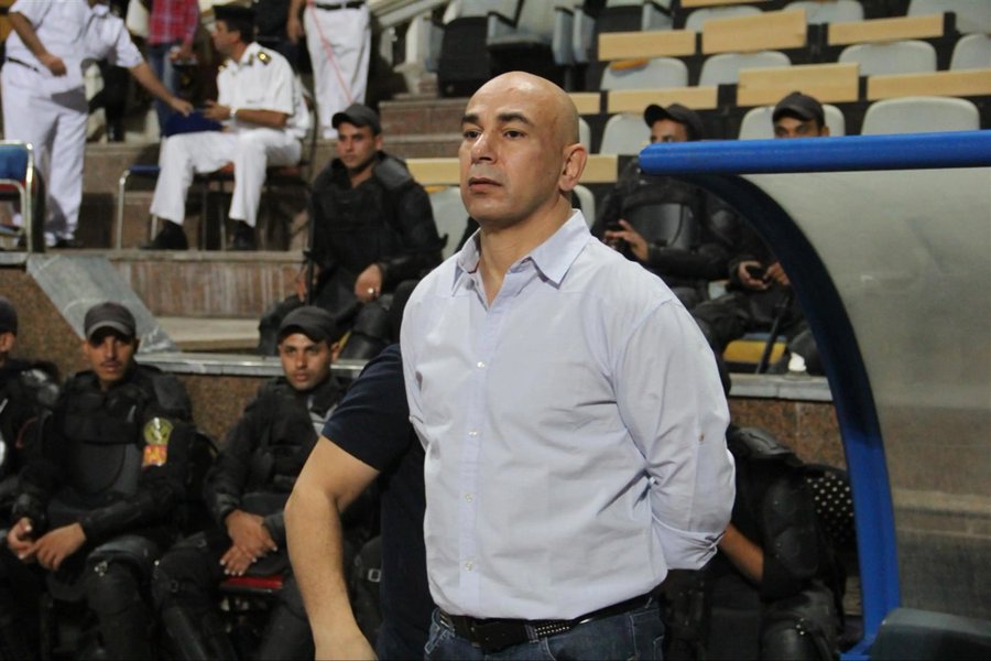 Hossam Hassan lors de sa nomination comme sélectionneur de l'Égypte