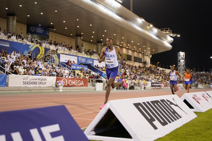 Lamecha Girma during a race