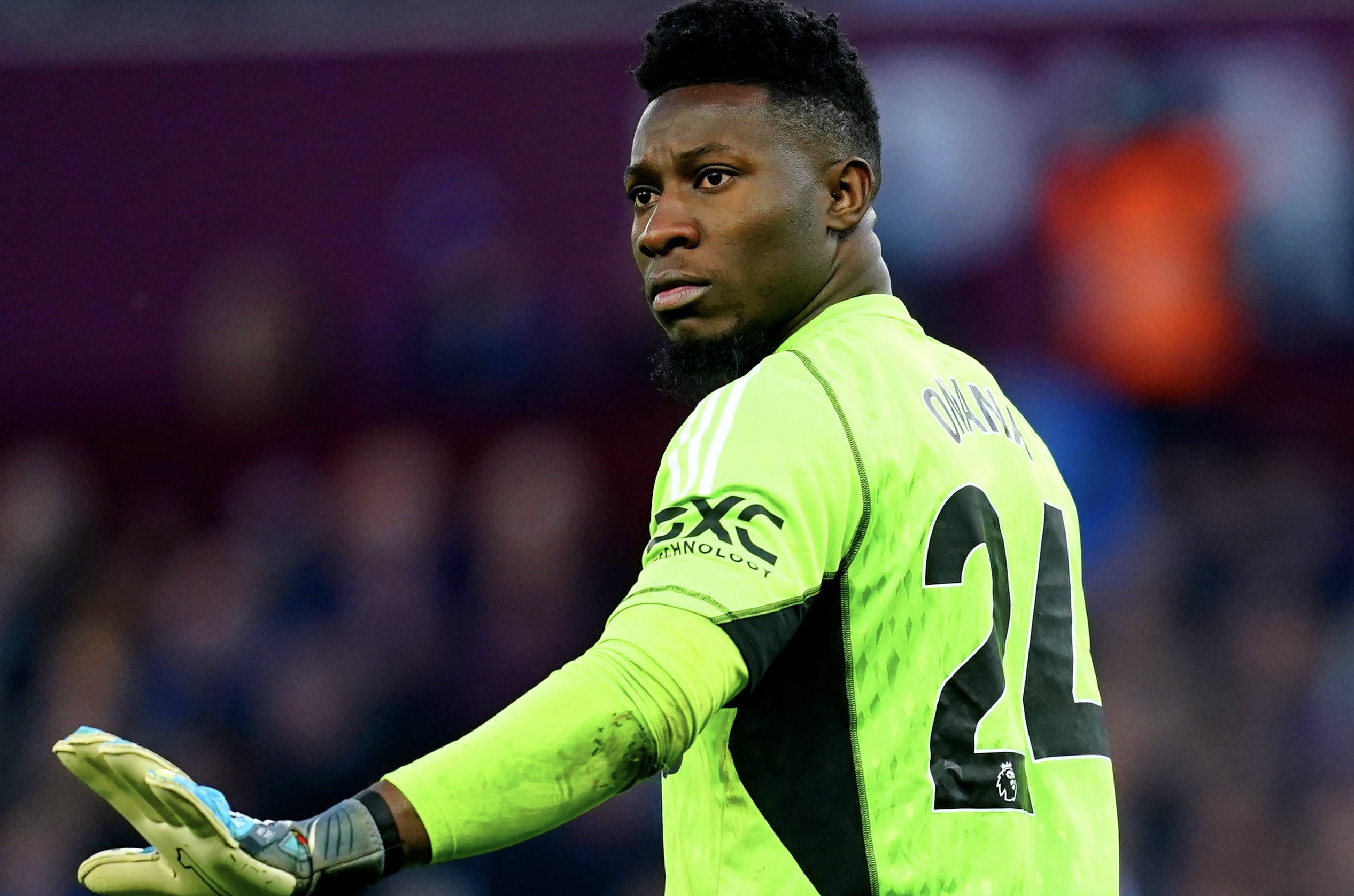 André Onana fait un arrêt décisif lors du match contre Aston