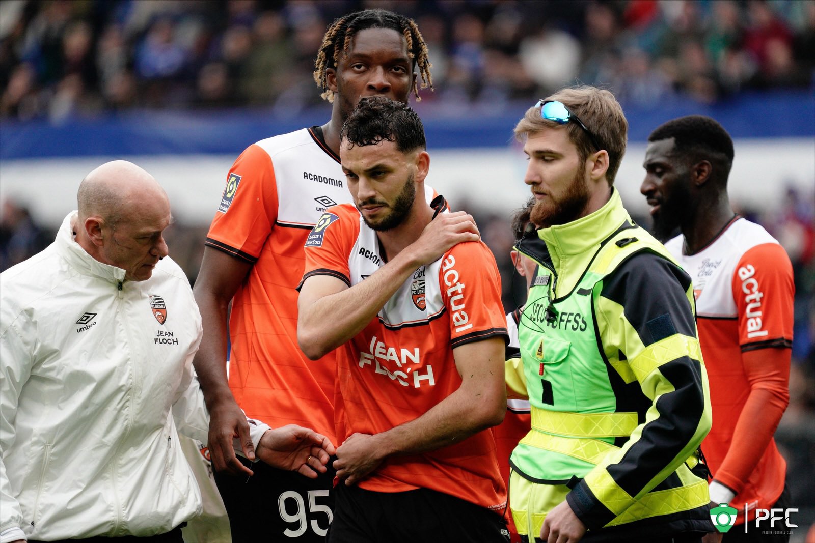 Montassar Talbi, joueur du FC Lorient, a été opéré avec succès suite à une blessure à l'épaule.