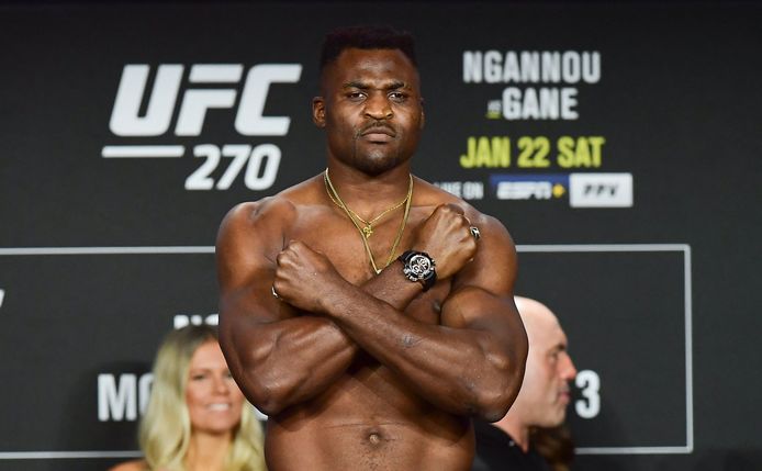 Francis Ngannou et Anthony Joshua lors d'une conférence de presse