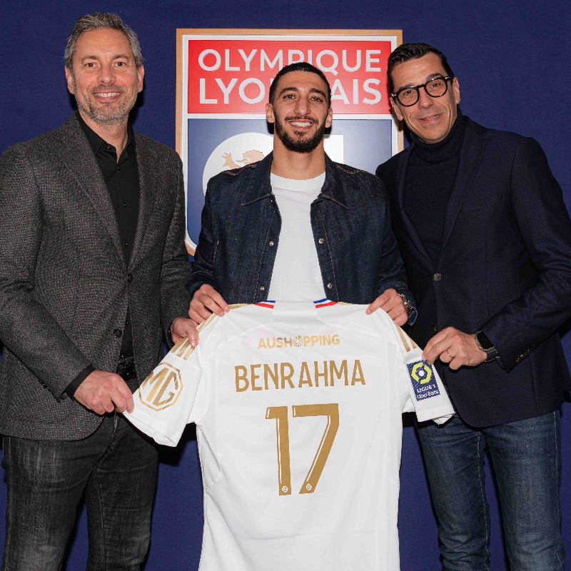 Saïd Benrahma lors de sa présentation à Lyon