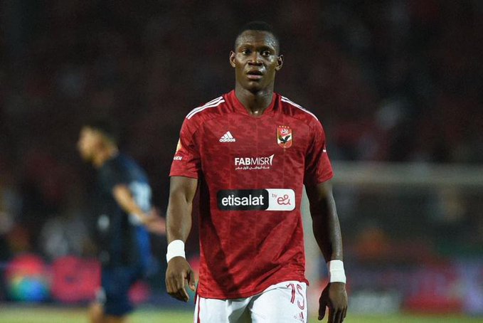 Aliou Dieng, milieu de terrain d'Al Ahly, opéré avec succès au genou