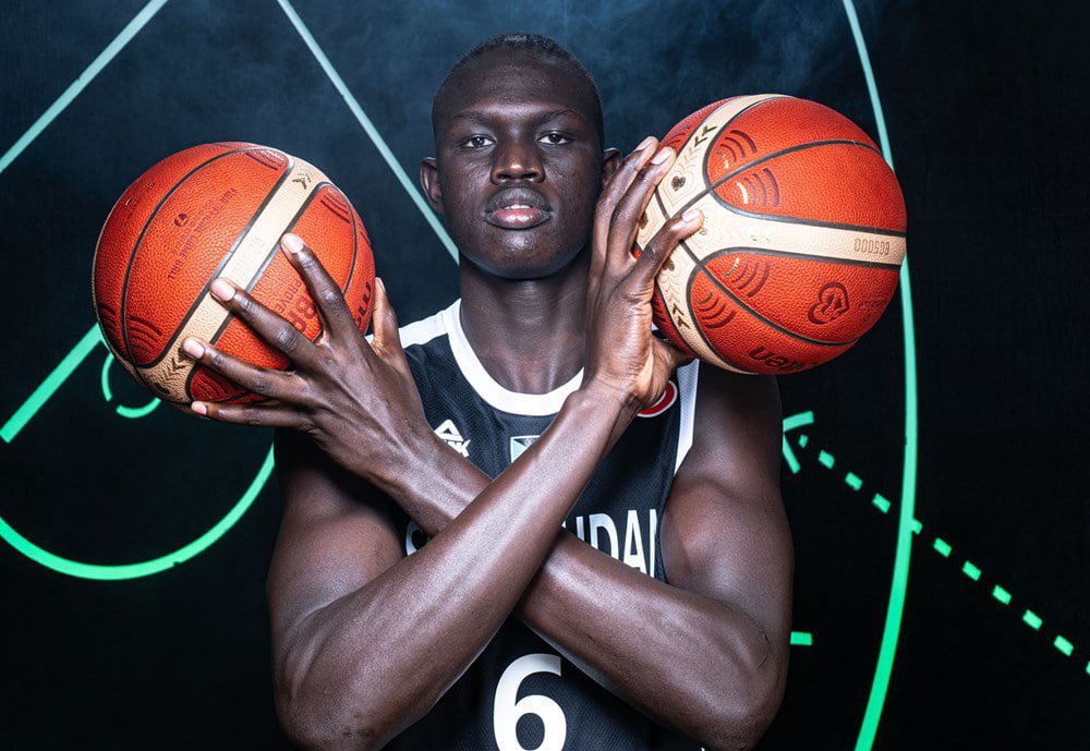 Khaman Maluach, joueur prodige du basket sud-soudanais