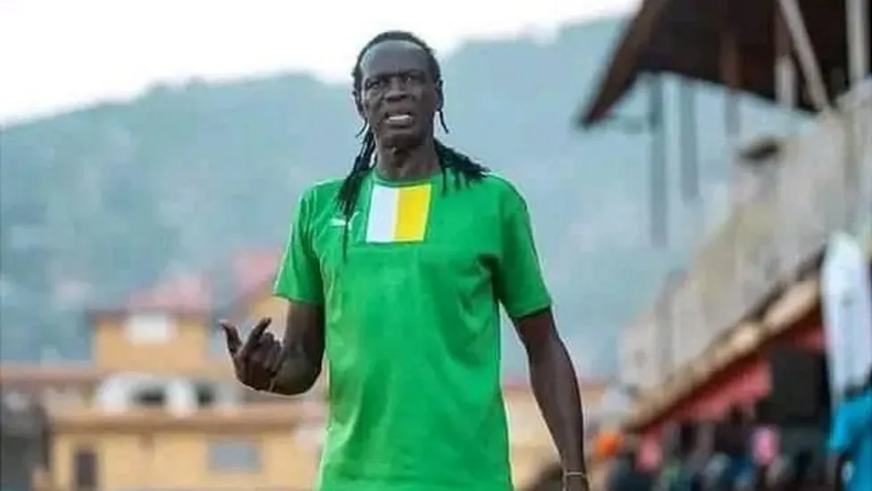 Lamin Bangura lors d'un match de football