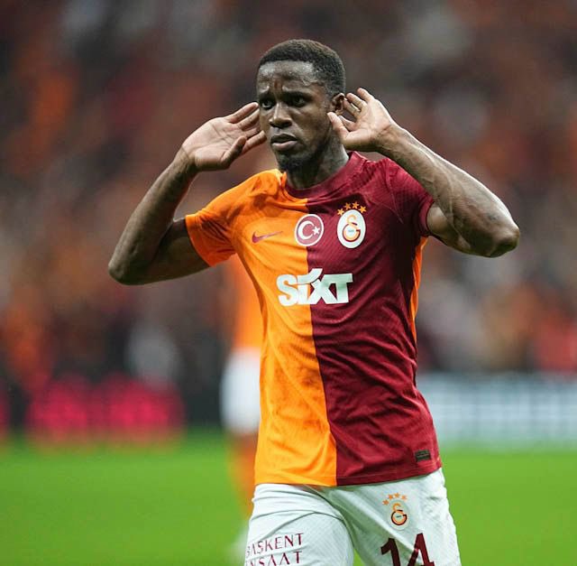 Wilfried Zaha en action pour Galatasaray