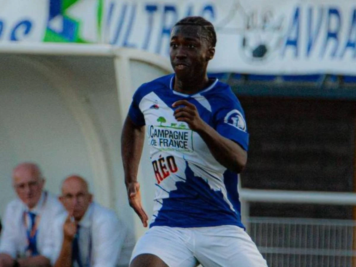 Sekou Fofana, jeune latéral gauche ciblé par Brest pour le mercato estival