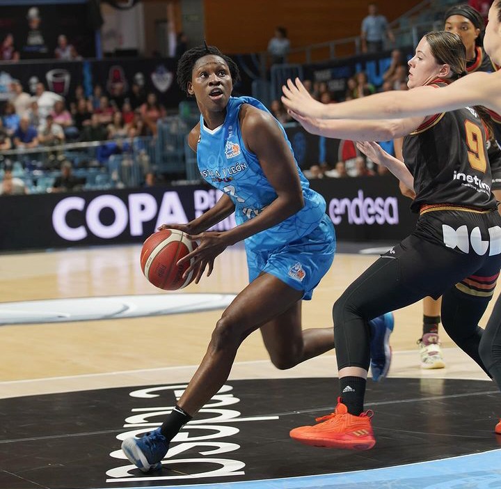 Sika Koné en action avec les Minnesota Lynx