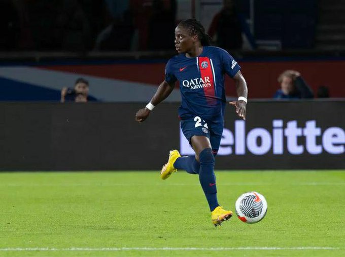 Tabitha Chawinga, nouvellement transférée de PSG à l'OL