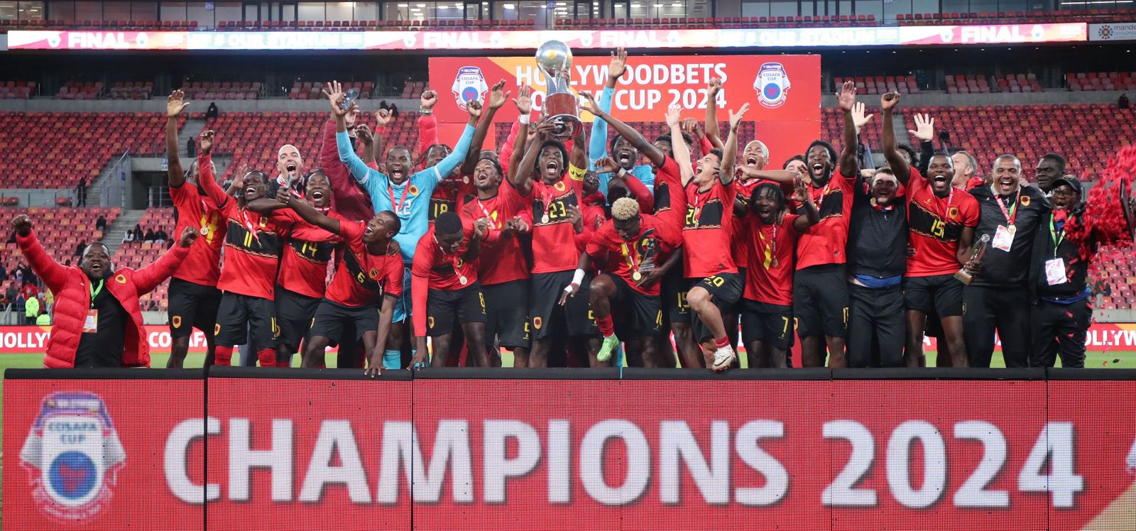 L'Angola soulève le trophée de la COSAFA Cup 2024