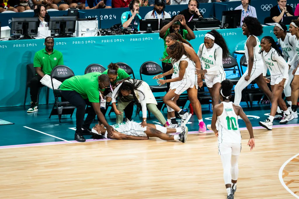 Photo du match entre le Nigeria et l'Australie lors du tournoi de basket féminin des JO 2024