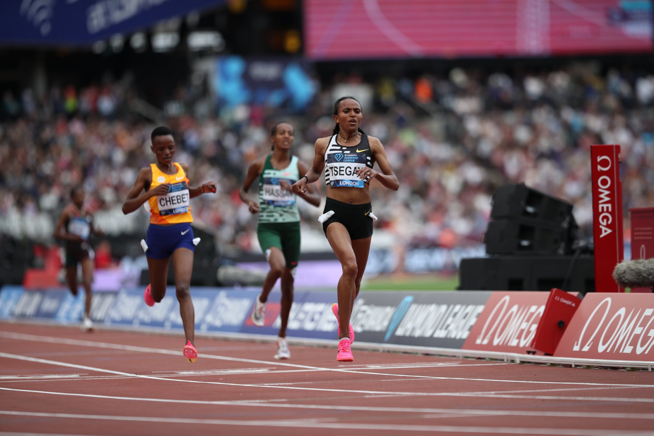 Athlètes africaines se qualifiant pour les demi-finales du 1500m féminin