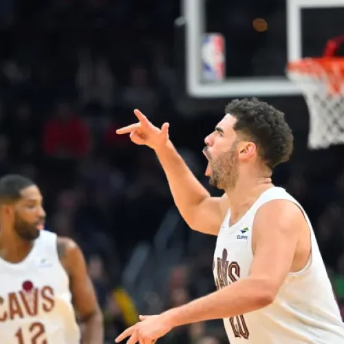 Les Cavaliers de Cleveland s’imposent face à Atlanta grâce à un collectif solide