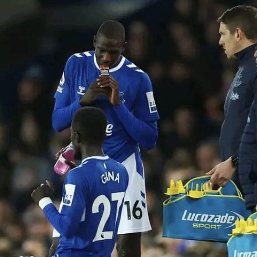 Blessures d’Idrissa Gana Gueye et Abdoulaye Doucouré : Everton s’incline contre Manchester City