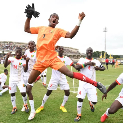 La Guinée et le Sénégal dominent lors de la première journée du Championnat scolaire universitaire de football