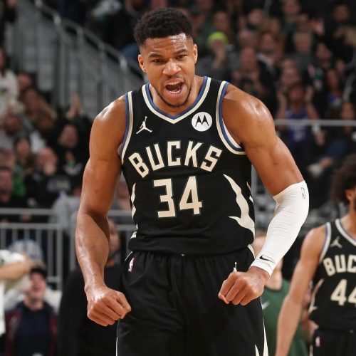 Résultats NBA: les Bucks écrasent les Knicks, les Lakers perdent contre Phoenix