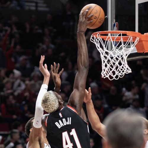 Ibou Badji impressionne lors de son premier match en NBA