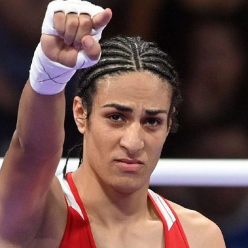 Imane Khelif de l’Algérie se qualifie pour les demi-finales du tournoi de boxe féminine aux JO 2024