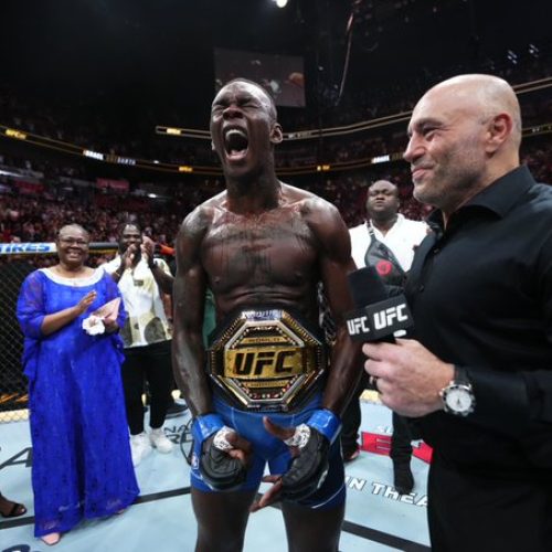 Israel Adesanya prévoit de combattre cette année