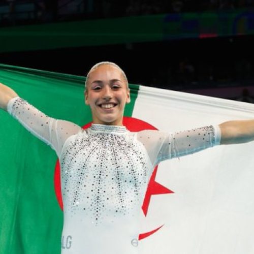 Kaylia Nemour remporte la médaille d’or en gymnastique aux Jeux Olympiques