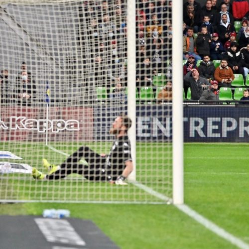 Bourde du gardien Oukidja coûte cher à Metz contre Monaco