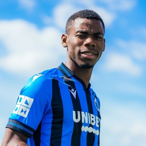 Everton cible le milieu de terrain nigérian Raphael Onyedika pour remplacer Amadou Onana