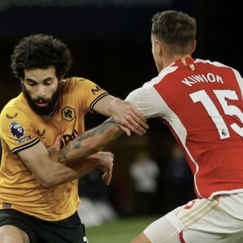 Rayan Aït-Nouri fait son retour avec Wolverhampton contre Arsenal