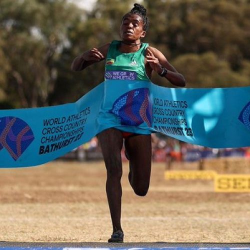 Senayet Getachew bat le record du monde du 5000 m en salle