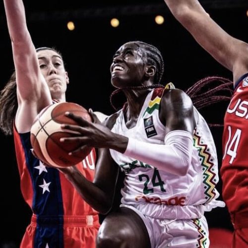 Le Sénégal subit une défaite cuisante contre les États-Unis lors du Tournoi de qualification olympique de basketball