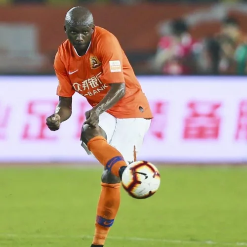 Stéphane Mbia de retour en France : Châteauroux accueille un renfort de poids